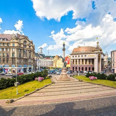 Апартаменти З Балконом На Центр Львова Exteriér fotografie